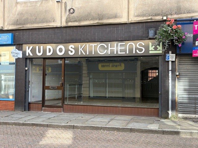 View full details for Queen Street - Mansfield - Nottinghamshire - 