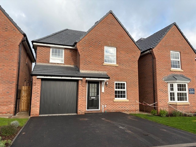 View full details for Blueberry Avenue - Rainworth - Nottinghamshire - NG21