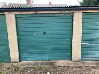 View full details for Garage 12 Carter Lane - Mansfield - Nottinghamshire - NG18