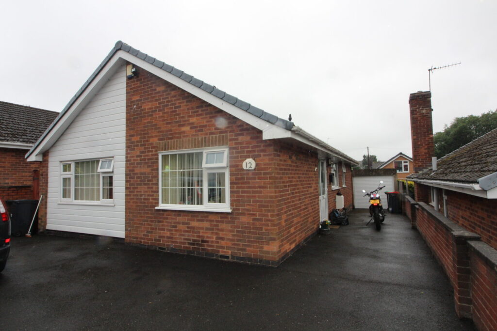 View full details for Dabek Rise - Kirkby in Ashfield - Nottinghamshire - NG17