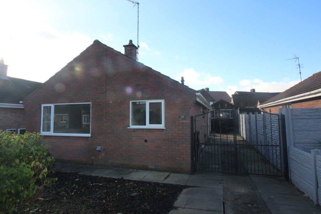 Kenilworth Avenue - Sutton in Ashfield  - Nottinghamshire - NG17