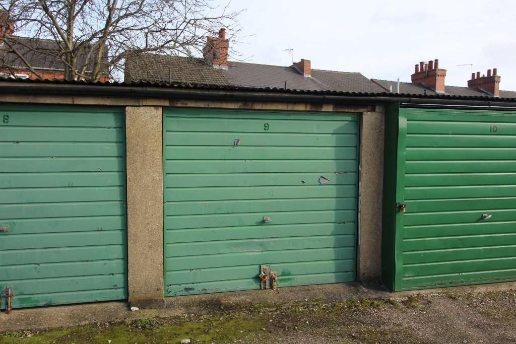 View full details for Garage 10 - Carter Lane, Mansfield 